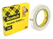 Gelbe Verpackung mit schwarzem Aufdruck für doppelseitiges Klebeband. Rolle mit transparentem Klebeband daneben.
