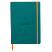 Grünes Notizbuch mit orangefarbener Gummiband. Auf dem Cover steht der Schriftzug Rhodia.