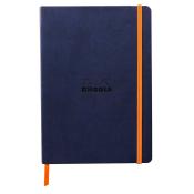 Dunkelblaues Notizbuch mit orangefarbener Gummiband. Auf der Vorderseite ist das Wort 'RHODIA' eingeprägt.