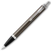grauer Kugelschreiber mit silberner Spitze und Clip. Schlichtes, elegantes Design.