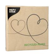 Packung mit Servietten aus recyceltem Papier. Auf der Vorderseite sind zwei geschwungene Herzen abgebildet.