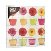 Servietten mit bunten Blumenmotiven. Acht Blumentöpfe in verschiedenen Farben. Blumen in Pink, Rot, Gelb. Hintergrund in Holzoptik.