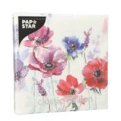 Servietten mit bunten Blumenmotiven in Rosa, Blau und Lila. Hintergrund ist weiß.