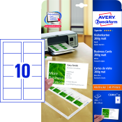 Packung mit Visitenkarten. 10 Karten pro Bogen. Matte Oberfläche, weiße Farbe. Beispielkarte zeigt Namen und Kontaktdaten. Drucker wird abgebildet.