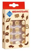 Holzverpackung mit 12 Brennstempeln. Verschiedene Motive wie Tiere, Planeten und Fahrzeuge.