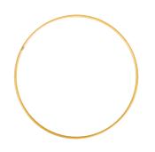 goldener, dünner Ring ohne Verzierung. Kreisförmig und schlicht.