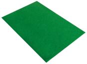 Grüne Teppichmatte in rechteckiger Form. Die Oberfläche ist flauschig und gleichmäßig.