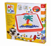Spielzeugset für Kinder mit bunten Steckelementen. Abgebildet ist ein Baum aus verschiedenen Farben auf einer Basis.