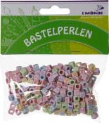 Bastelperlen in verschiedenen Farben mit Buchstaben. Verpackt in einer durchsichtigen Tüte.
