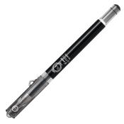 Schwarzer Stift mit silberner Kappe. Der Stift hat eine transparente Mine.