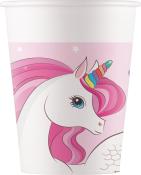 Pappbecher mit einem Einhorn-Motiv. Das Einhorn hat eine pinke Mähne und einen bunten Horn.