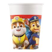 Pappbecher mit buntem Druck von zwei cartoonhaften Hunden. Einer trägt eine gelbe Mütze, der andere eine blaue.