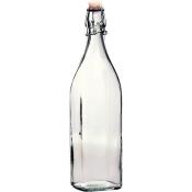 Durchsichtige Glasflasche mit einem Bügelverschluss. Schlankes, elegantes Design.