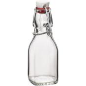 klare Glasflasche mit einem weißen Stopfen. Verschluss mit Drahtbügel. Form einer kleinen Milchflasche.