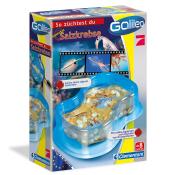 Verpackung für ein Set zur Zucht von Salzkrebsen. Enthält ein kleines Aquarium und Zubehör.