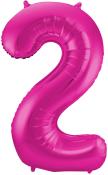 große, pinkfarbene Luftballon-Zahl '2'. Glänzende Oberfläche, geschwungene Form.