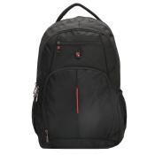Schwarzer Rucksack mit mehreren Fächern. Roter Akzent auf der Vorderseite.