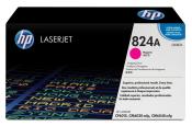 Schwarze Verpackung für HP LaserJet Imaging Drum. Magenta-Farbe. Modellnummer 824A. Hinweis auf professionelle Druckqualität.