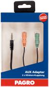 AUX Adapter mit zwei Klinken-Kupplungen. Verpackung in blau und rot.