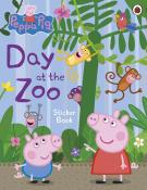 Peppa Pig: Peppa Pig: Day at the Zoo Sticker Book - Taschenbuch