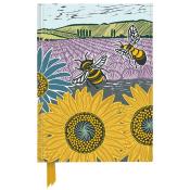 Notizbuch mit buntem Cover. Abgebildet sind Bienen, Sonnenblumen und eine Landschaft.