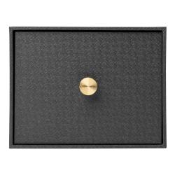 schwarze Aufbewahrungsbox mit goldener Knopföffnung. Quadratische Form, matte Oberfläche.