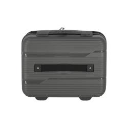 graue Hartschalenreisetasche mit horizontalen Streifen. Rechteckige Form, stabiler Griff oben. Logo 'SPIRIT' auf der Vorderseite.