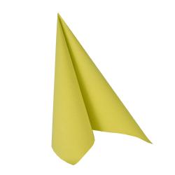gelbe Serviette, aufgestellt in einer spitzen Form. Strukturierte Oberfläche.