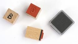 Stempelset - Alphabet aus Holz, 30 Stück, inkl. Kissen 