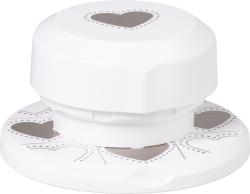 Verpackung für einen Herz-Stanzer. Weißer Stanzer mit Herzmotiv. Verpackung in lila und weiß. Sichtfenster zeigt das Herz.