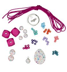Schmuckset mit bunten Perlen und Anleitungen. Enthält Materialien für vier Schmuckstücke.