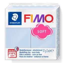 FIMO Soft Modelliermasse in hellblauer Farbe. Verpackung mit Logo und Temperaturangaben.