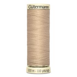 Gütermann Nähgarn auf einer Spule. Farbe ist beige, Länge 100 Meter.