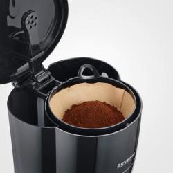 schwarze Kaffeemaschine mit Glaskanne. Maximal 10 Tassen, einfache Bedienung.