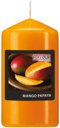 Gelbe Kerze in rechteckiger Form. Auf dem Etikett sind Mangos abgebildet, mit dem Schriftzug Mango Papaya.