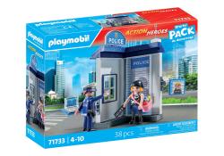 Playmobil Spielset mit Polizeistation. Zwei Figuren, ein Polizist und eine Person mit Tasche.