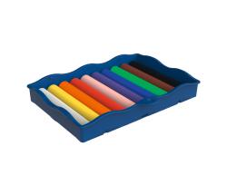 Kreativset mit verschiedenen Malutensilien. Enthält Buntstifte, Wasserfarben, Pinsel und Knete.