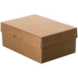 braune Aufbewahrungsbox aus Karton. Offener Deckel, rechteckige Form. Metallöse an den Ecken.
