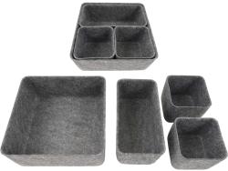 Set aus grauen Filzkörben. Fünf Körbe in verschiedenen Größen. Quadratische und rechteckige Formen. Weiches, strukturiertes Material.