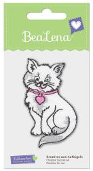 Aufbügler mit einer niedlichen weißen Katze. Die Katze hat eine pinke Halskette und einen fröhlichen Gesichtsausdruck.