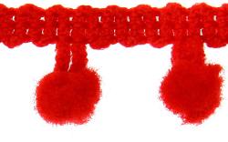 Rote Häkelborte mit kleinen, runden Pompons. Die Borte ist gleichmäßig und dekorativ.