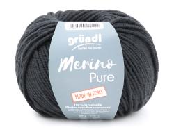 Dunkelgraues Wollknäuel mit dem Label 'Merino Pure'. Hergestellt aus 100 % Schurwolle.