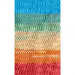 Garnknäuel in Batik-Design. Farben: Orange, Beige, Türkis. Label mit der Aufschrift 'gründl Cotton Quick Batik'.