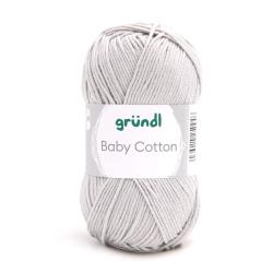 Garnknäuel in hellgrau. Beschriftung mit 'Baby Cotton' und Marke 'gründl'.