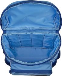 Blauer Rucksack mit Streifenmuster. Auf der Vorderseite ein niedliches Nilpferd-Motiv.