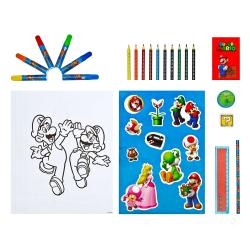 Set mit Buntstiften in verschiedenen Farben. Enthält ein Notizbuch mit Super Mario Motiv.