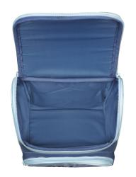 Rucksack in hellblau mit bunten Pflanzenmotiven. Abgebildet ist ein Charakter mit großen Ohren und Augen. Zwei Fächer mit Reißverschluss.