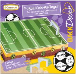 Dekorationsaufleger in Form eines Fußballfeldes. Enthält zwei Tore und ist für Kuchen gedacht.