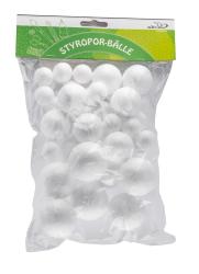 Tüte mit weißen Styropor-Bällen in verschiedenen Größen. Die Bälle sind rund und glatt.