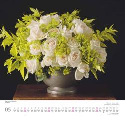 DUMONT - Geliebte Rosen 2025 Wandkalender, 30x30cm, Kalender mit traumhaften Rosensträußen und mit allen wichtigen Feiertagen